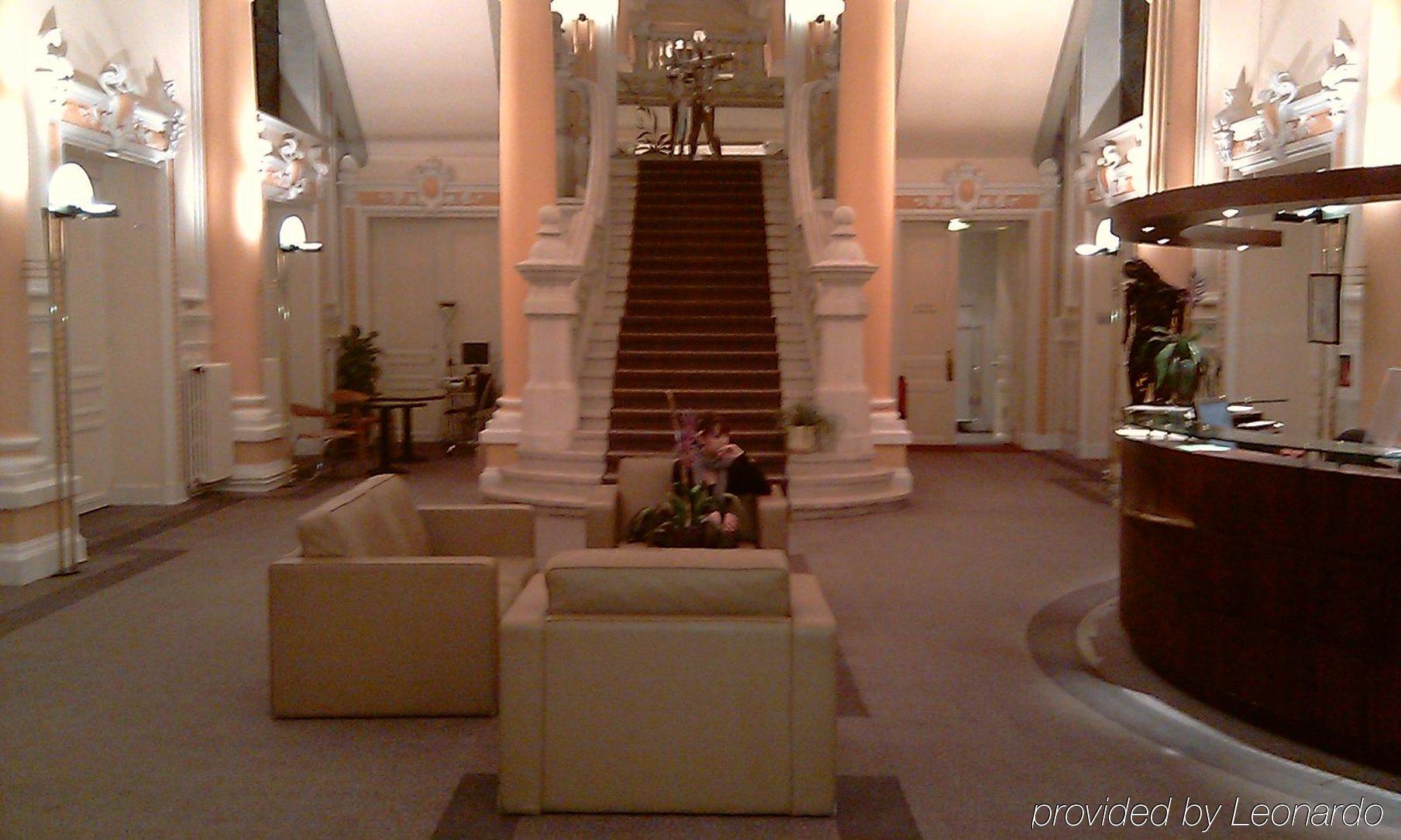 בלפורט Grand Hotel Du Tonneau D'Or מראה פנימי תמונה