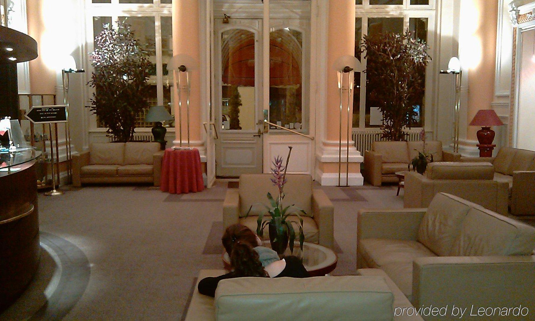 בלפורט Grand Hotel Du Tonneau D'Or מראה פנימי תמונה