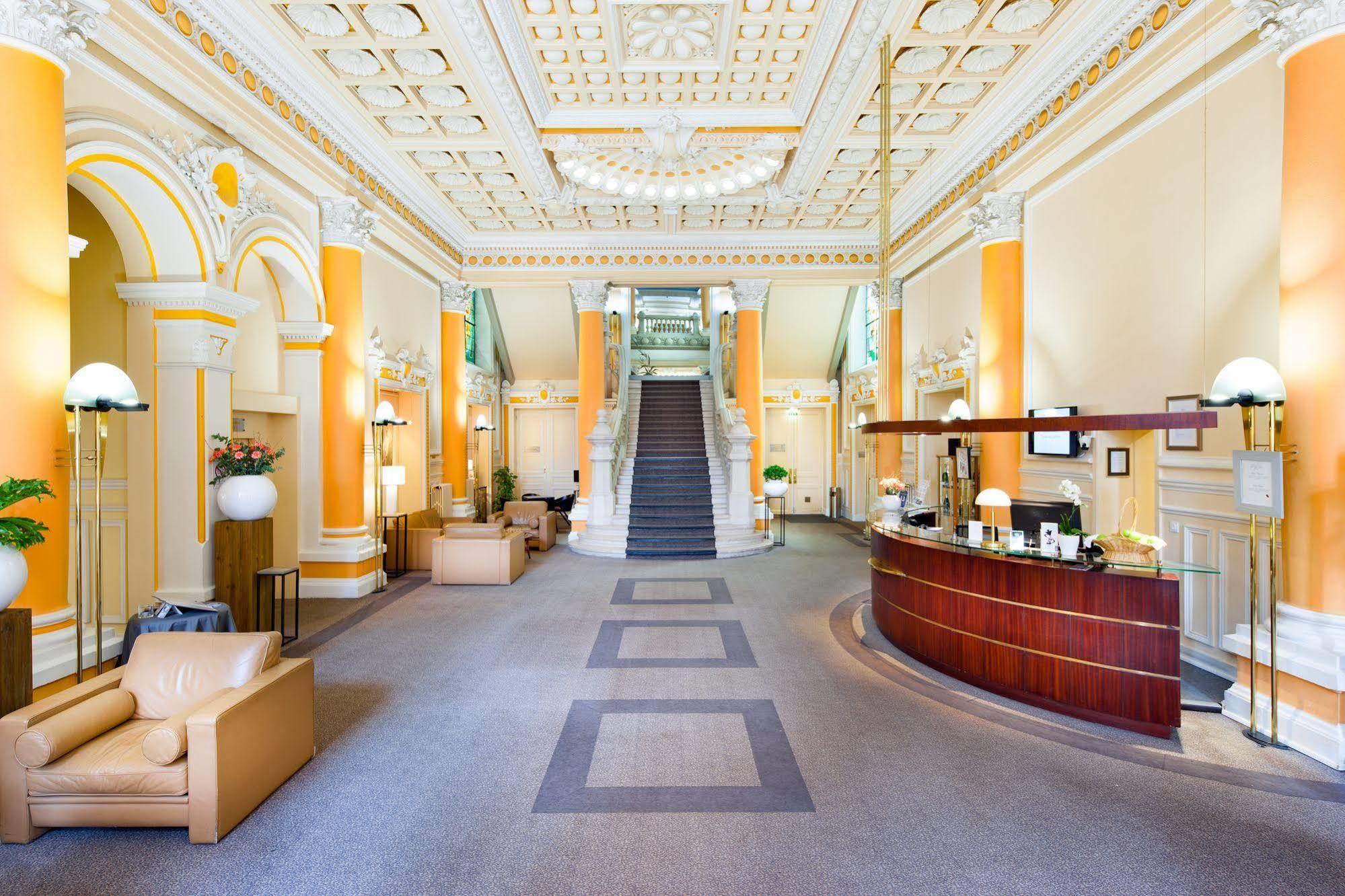 בלפורט Grand Hotel Du Tonneau D'Or מראה חיצוני תמונה